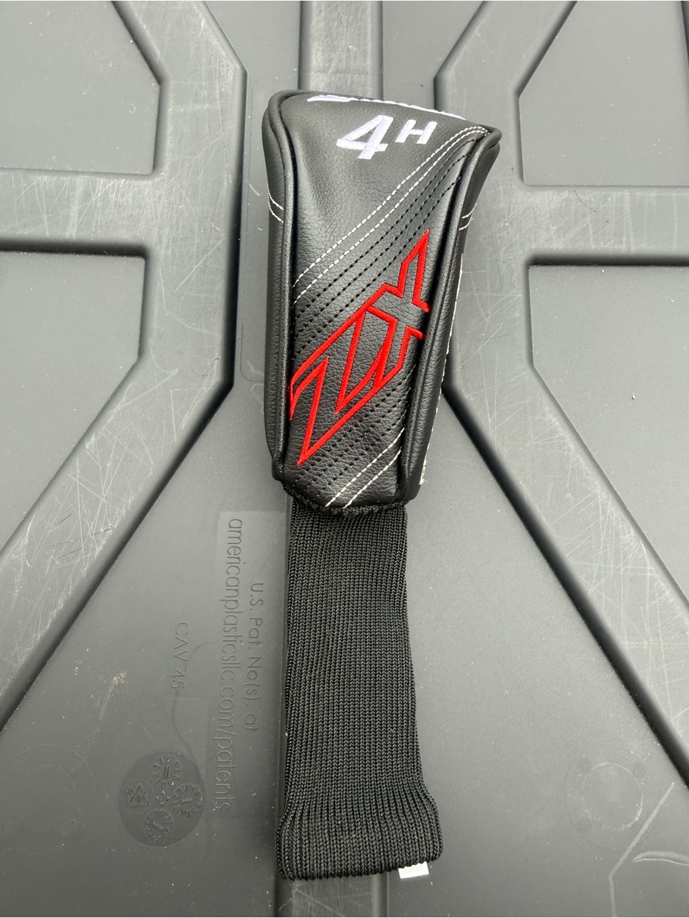Titleist 714 ZX driver headcover with red 'ZX' logo